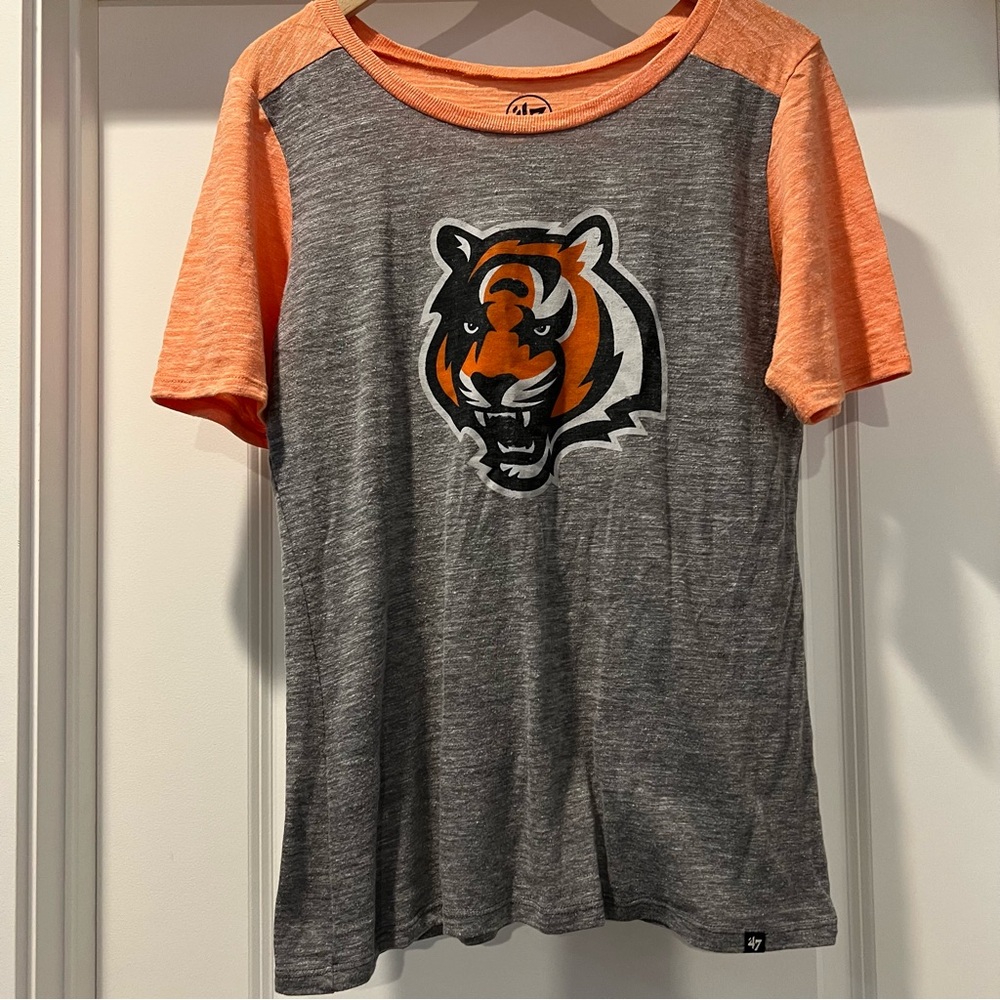 NFL Cincinnati Bengals Women’s T-Shirt Size Large ‘47 Brand